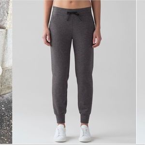Lululemon on track jogger